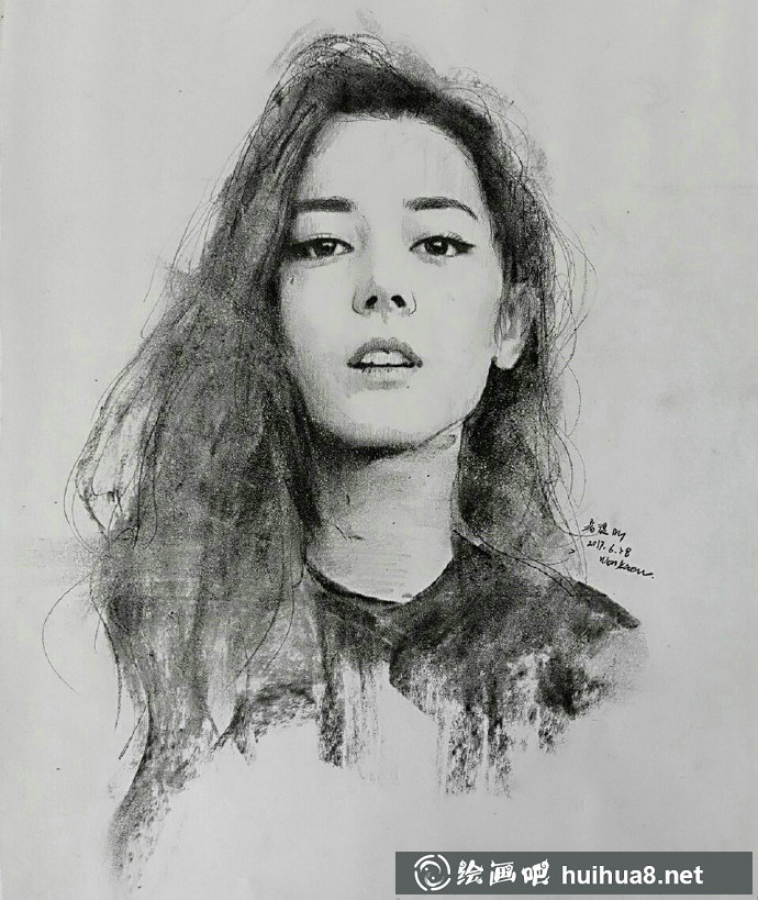 更多迪丽热巴素描画像
