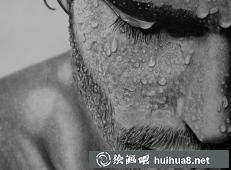 超现实主义画家Paul的素描作品《回忆》