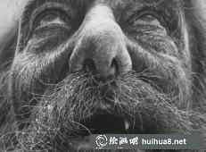 国外多角度超写实素描男头像4.jpg