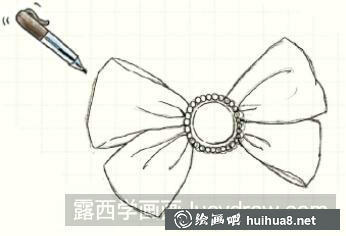 如何绘制蝴蝶结